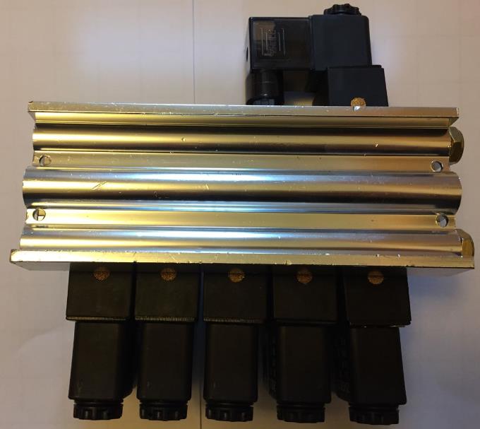 Zoomlion 4+1 Double Control Solenoid Valve - Image 2